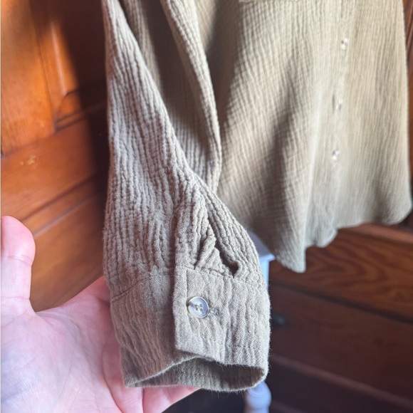 Grace + Karma Gauzy Cotton Button Down Top Size Large Soft 100% Cotton - Picture 4 of 9